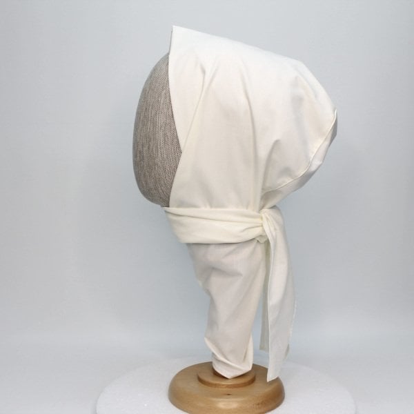 CERRAHİ TESETTÜR BONE KIRIK BEYAZ