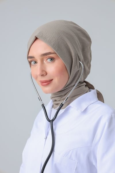 STETOSKOP GİRİŞLİ PAMUK CAZZ CERRAHİ TESETTÜR BONE KUM BEJİ