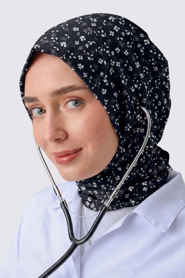 STETOSKOP GİRİŞLİ MİNİ ÇİÇEK DESEN CERRAHİ TESETTÜR BONE SİYAH