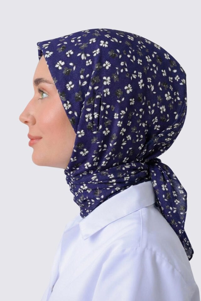 STETOSKOP GİRİŞLİ MİNİ ÇİÇEK DESEN CERRAHİ TESETTÜR BONE KOYU MOR