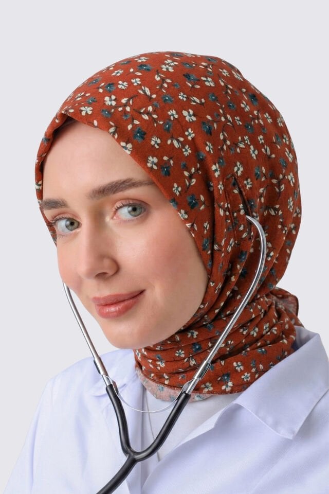 STETOSKOP GİRİŞLİ MİNİ ÇİÇEK DESEN CERRAHİ TESETTÜR BONE KİREMİT